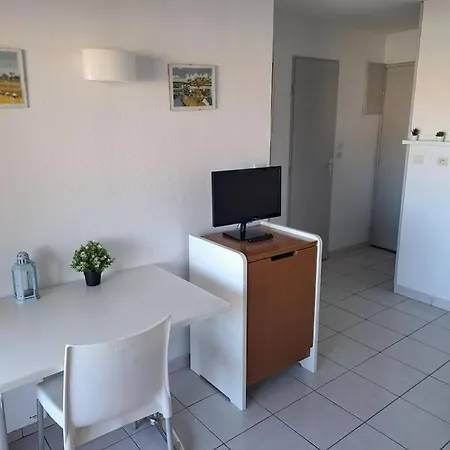 Primavera 115, T2 Avec Piscine, Parking A 300m Агд